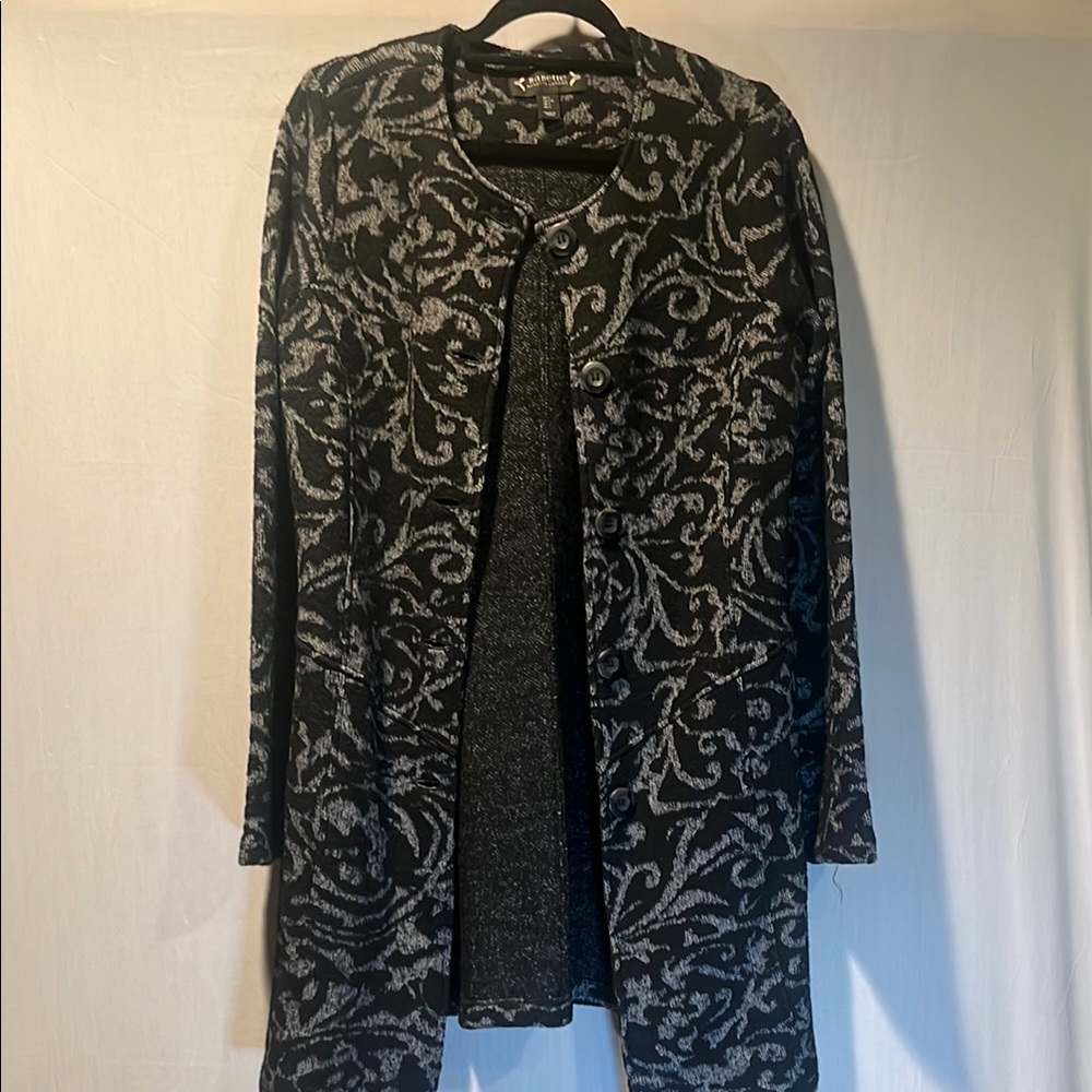 Elegant Black and Gray Women's Sweater